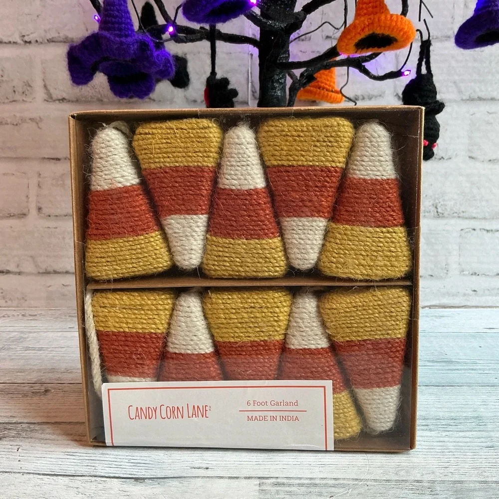 Candy Corn Lane Halloween Candy Corn 6Ft Garland
